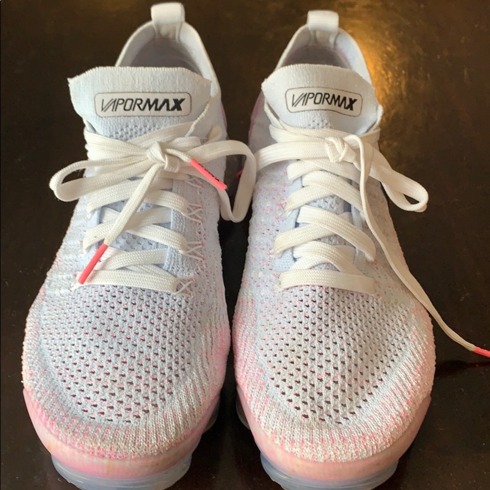 Nike Vapormax women’s shoes size 8.